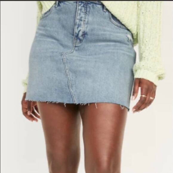 Old Navy High-Waisted Button-Fly Cut-Off  Mini Jean Skirt - Picture 1 of 12
